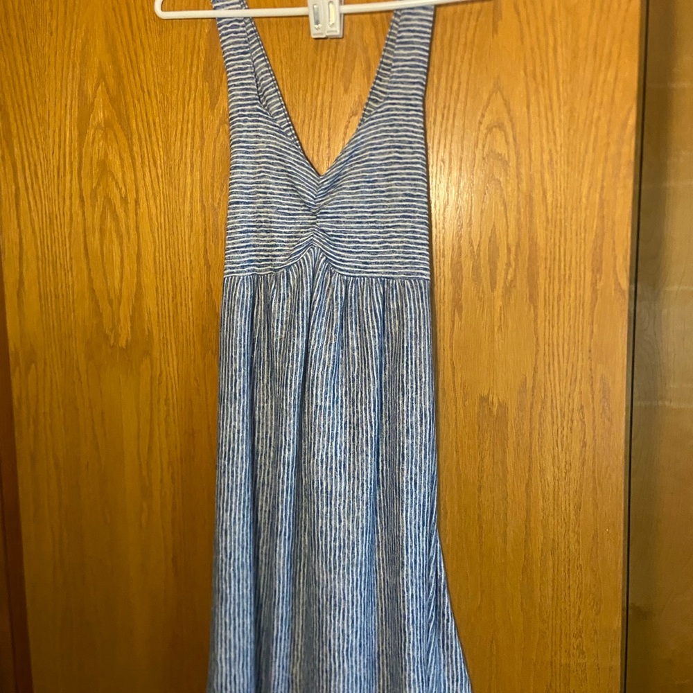 Universal Thread Blue and White Ruched Sleeveless Sundress
